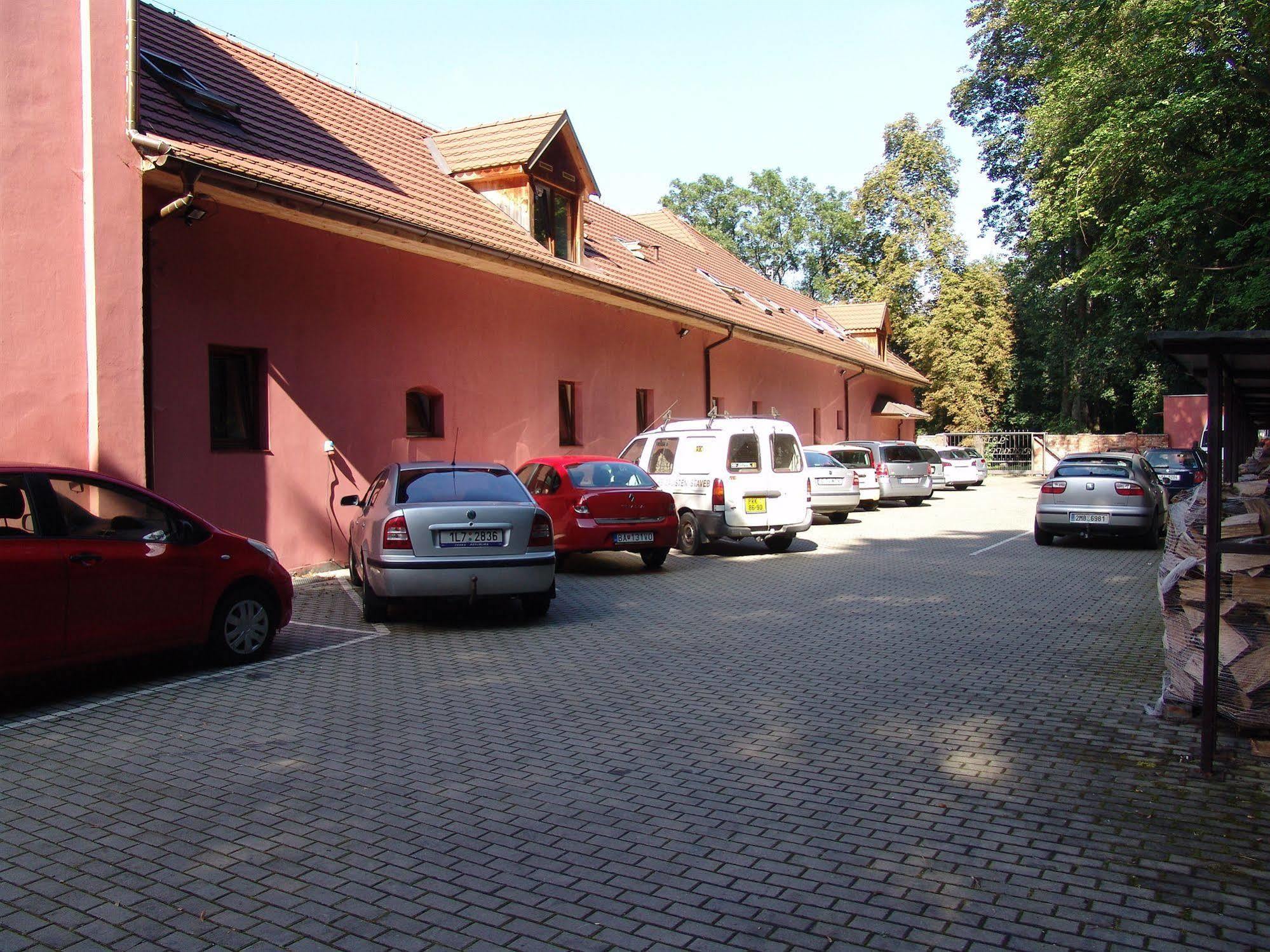 Hotel Stary Pivovar Praga Exterior foto